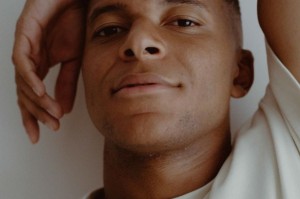 注册入口-姆巴佩：今年我赢不了金球，登贝莱和阿什拉夫谁拿我都会非常高兴