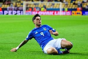 投注平台-迪马济奥：那不勒斯拒绝阿贾克斯求购安布罗西诺，已经在谈判续约