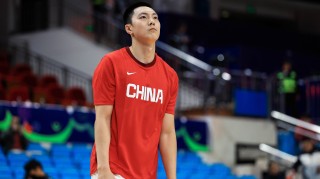 杜指导爱徒赵睿&amp;amp;胡明轩合砍13分，中国男篮首节28-19领先新西兰