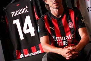 EPL积分榜-39岁11个月零8天！莫德里奇成为米兰队史最年长的首秀球员