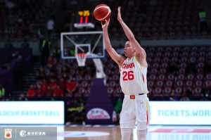 EPL积分榜-周琦解析总决赛失利主因 朱俊龙防守高度与速度成关键因素